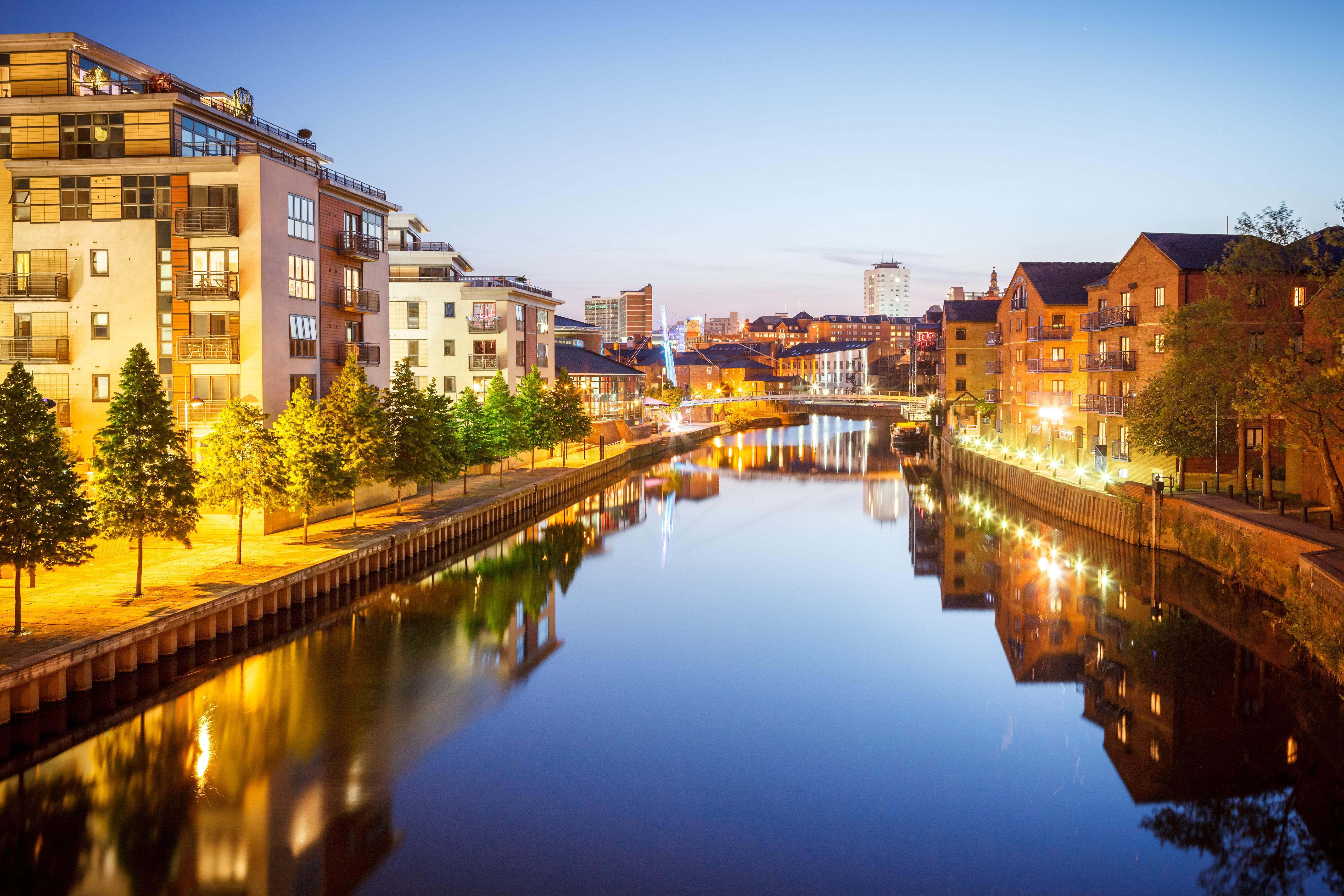 Holiday Inn Express Leeds-East By Ihg Leeds  Exterior photo